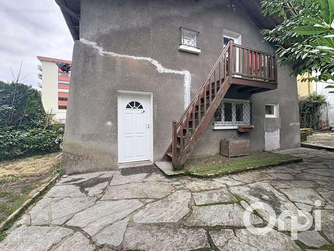 Maison à BONNEVILLE