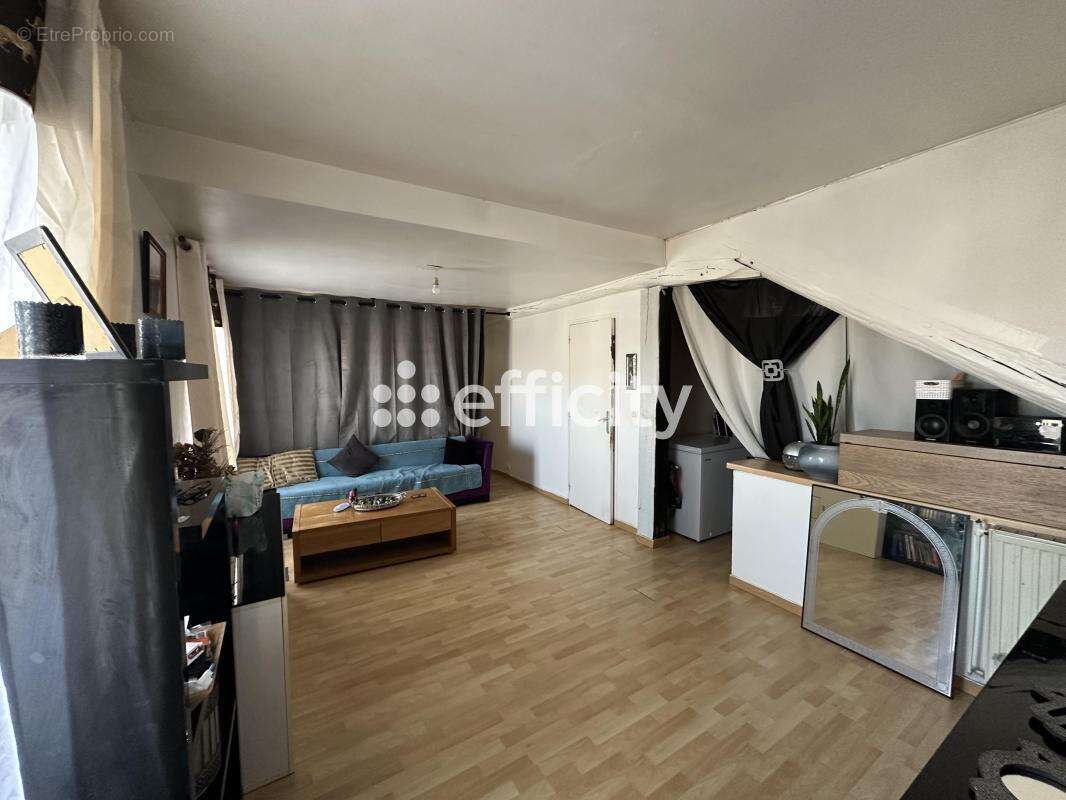 Appartement à COULOMMIERS