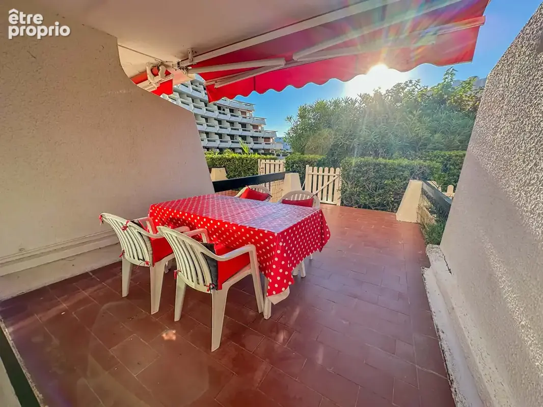 Studio cabine avec terrasse de 16m² et parking - photo 1