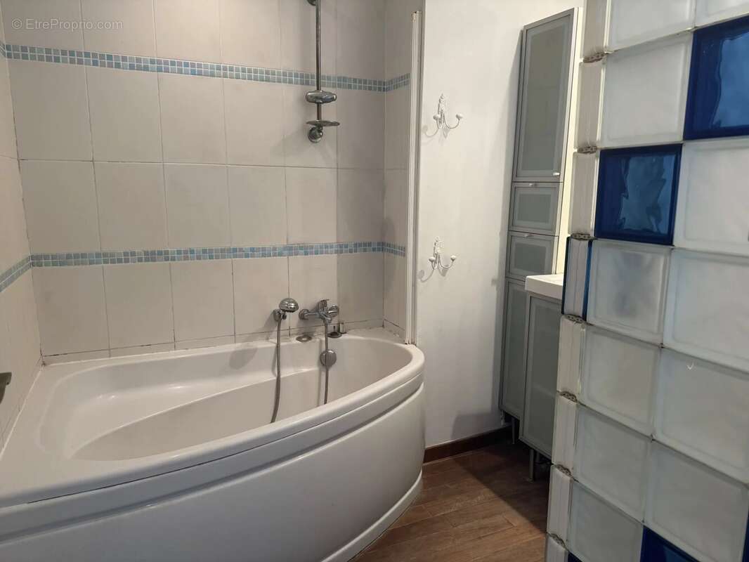 Appartement lumineux de 3 pièces au Haut-de-Cagnes - photo 9