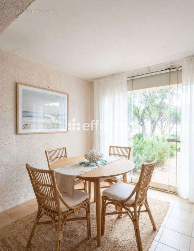 Appartement à GRIMAUD