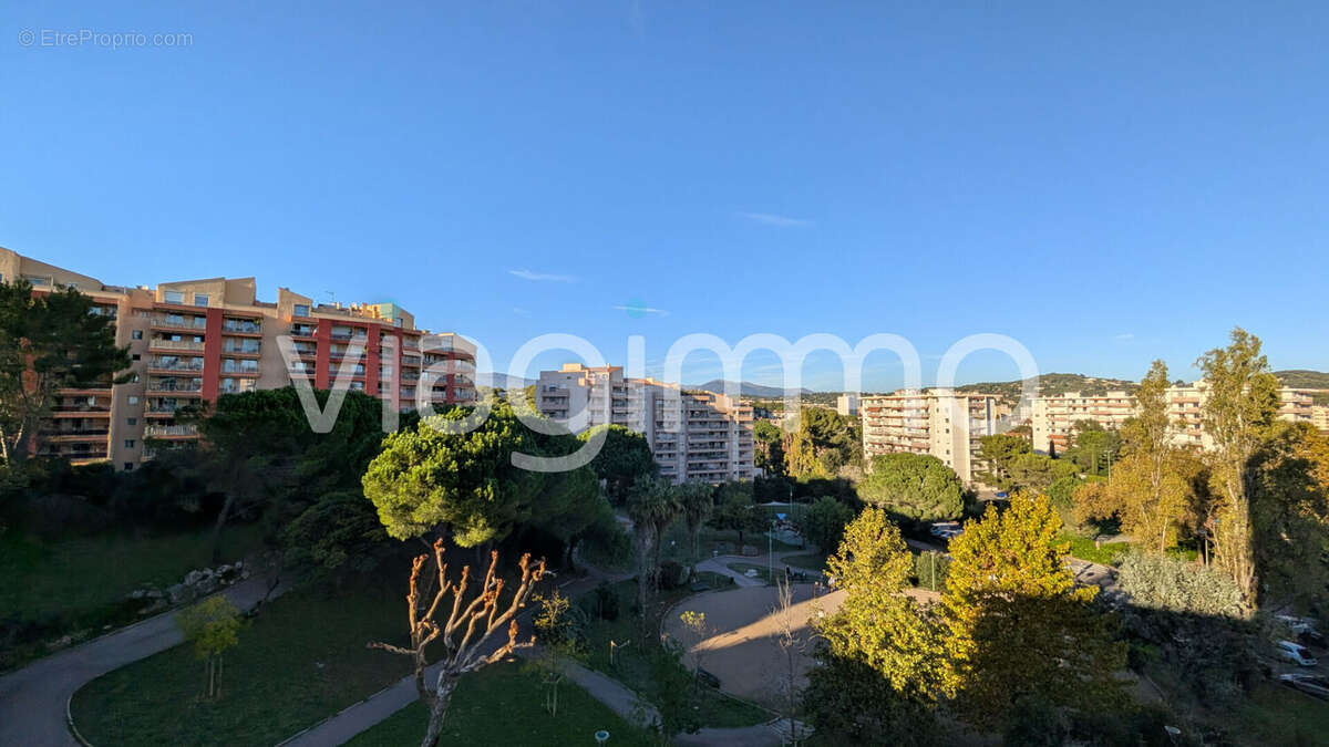 Appartement à LE CANNET