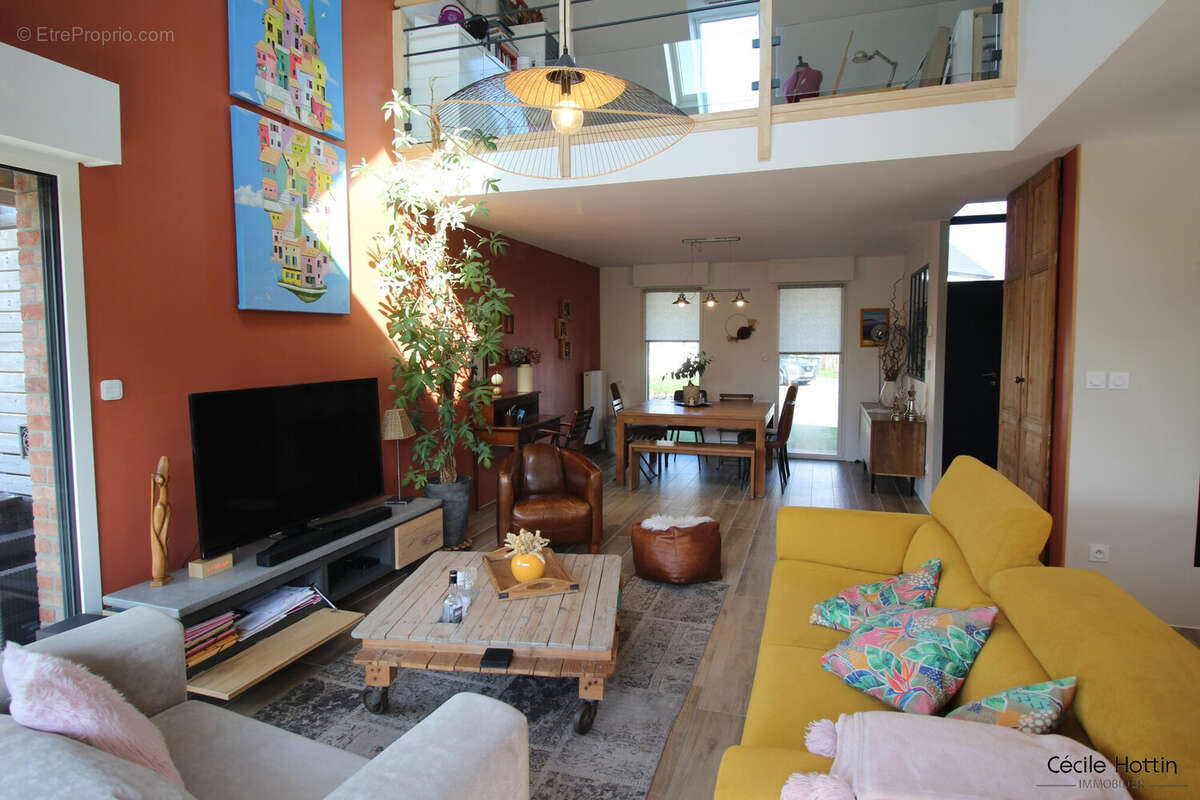 Maison à CAMPHIN-EN-CAREMBAULT