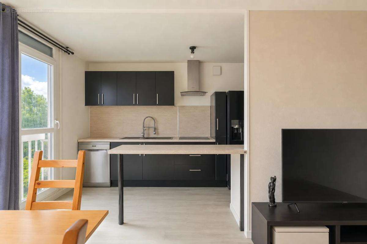 Appartement de 3 pièces de 66 m² à Noisy-le-Grand - photo 4