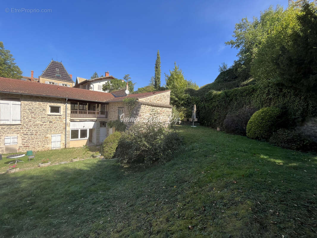 Appartement à CHASSELAY