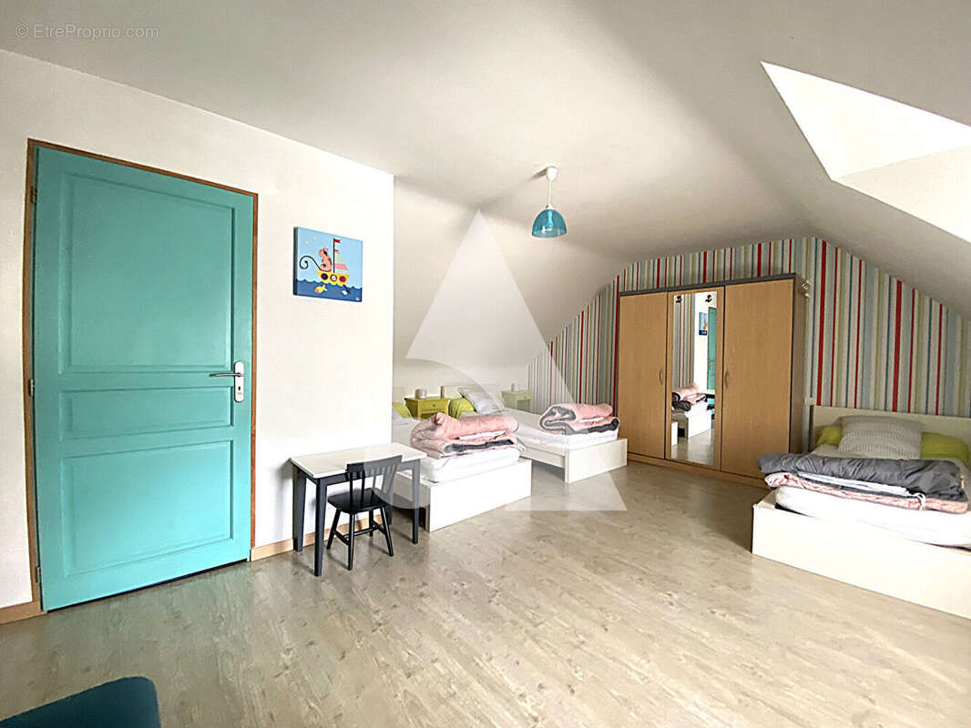 Maison à HENANBIHEN