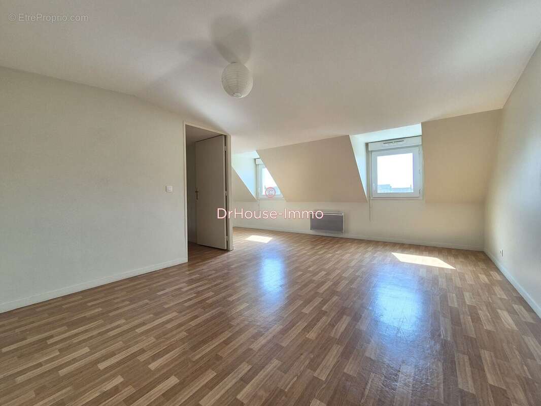 Appartement à LES MUREAUX