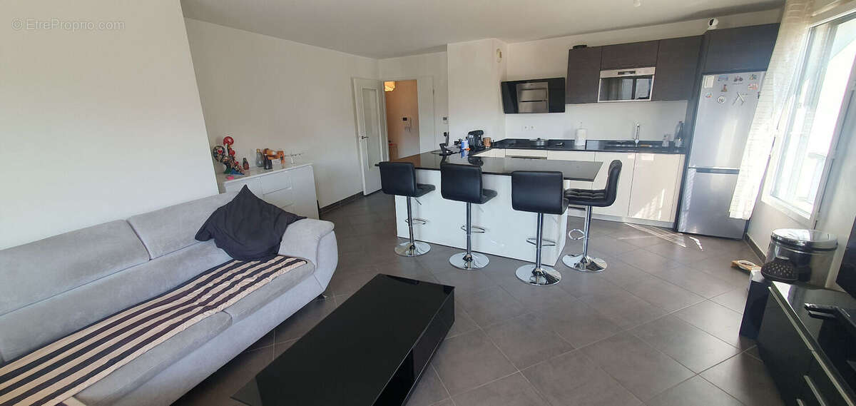 Appartement à VILLE-LA-GRAND