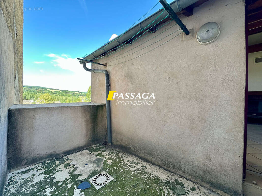 A VENDRE - Maison d'habitation de type 3 avec terrasses et jardin non attenant - SAINT GERMAIN DU TEIL - photo 9
