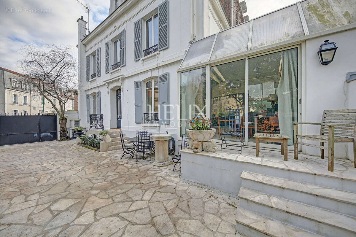 Maison à LE VESINET