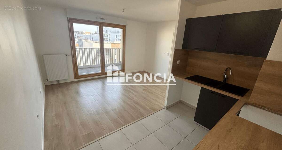 Appartement à SAINT-CYR-L'ECOLE