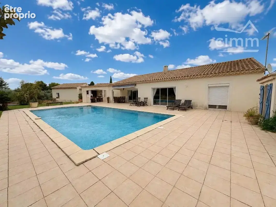 Propriété de plain-pied de 179 m² avec piscine – 2,3 hectares de terrain - photo 2