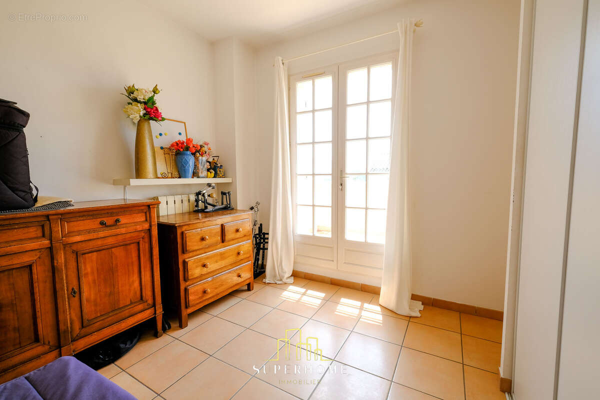 Maison familiale T5 avec piscine   Un véritable havre de paix aux Caillols (Marseille 13012) - photo 18
