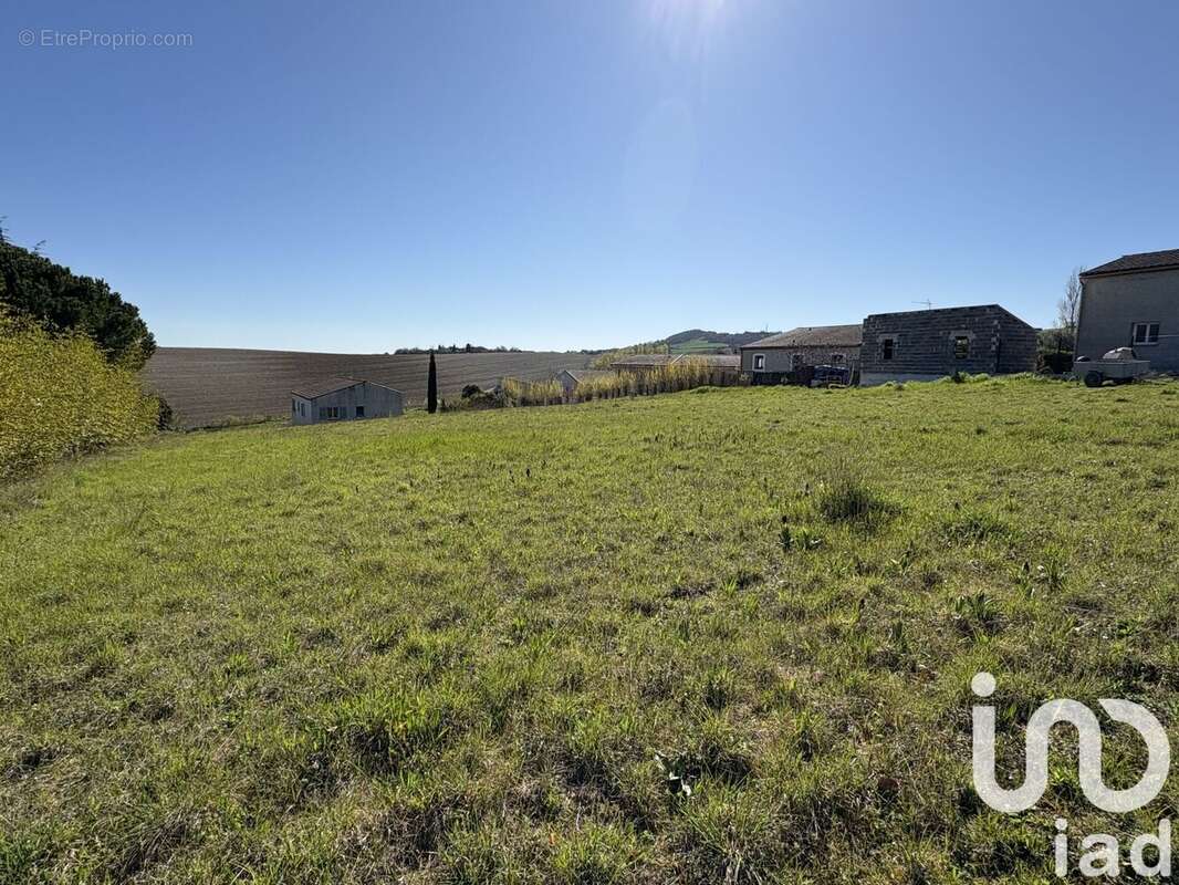 Photo 8 - Terrain à MONTREAL