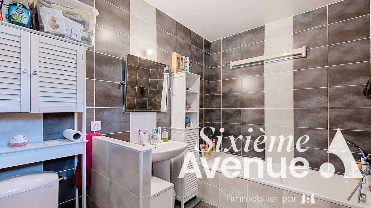 Maison à BOURGOIN-JALLIEU