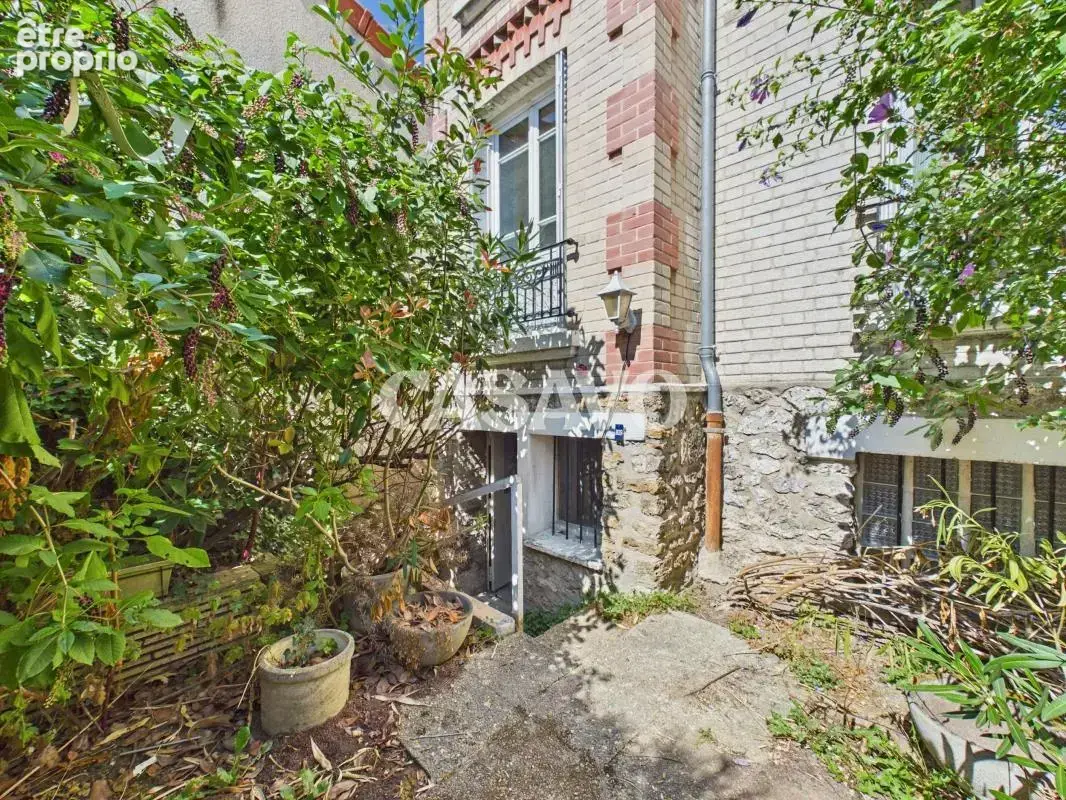 Vente Maison 5 pièces de 155m² - 94120 Fontenay-sous-Bois - photo 2