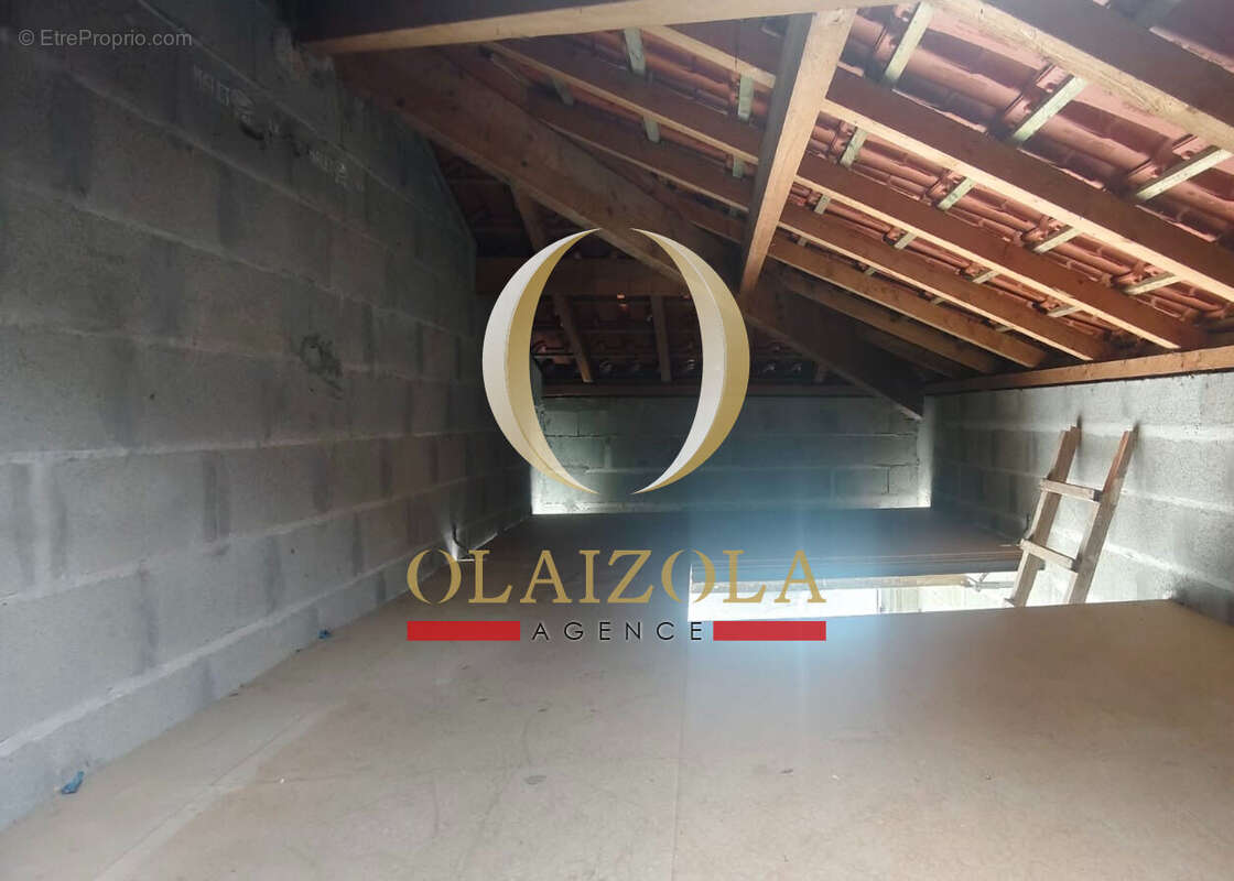 Parking à SAINT-JEAN-DE-LUZ