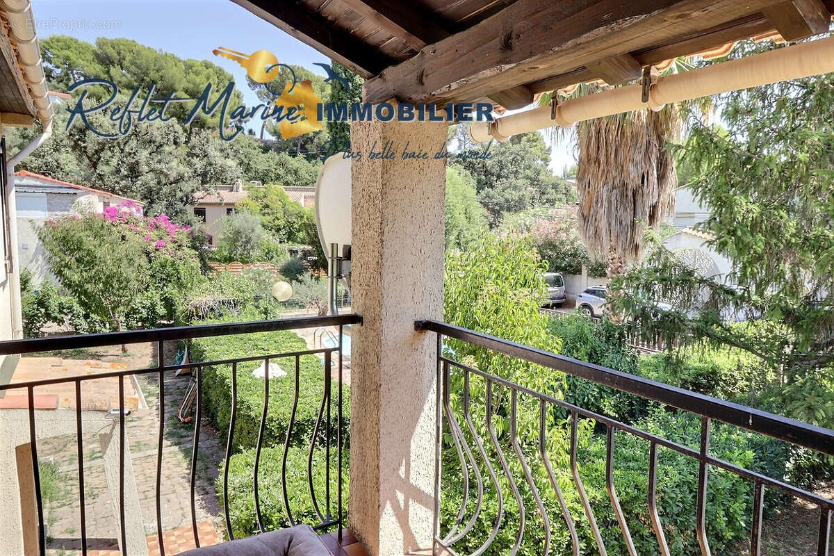 LA CIOTAT SAINT JEAN   RARE ! Maison 167 m2, terrain 1 078 m2 avec potentiel de division - photo 13