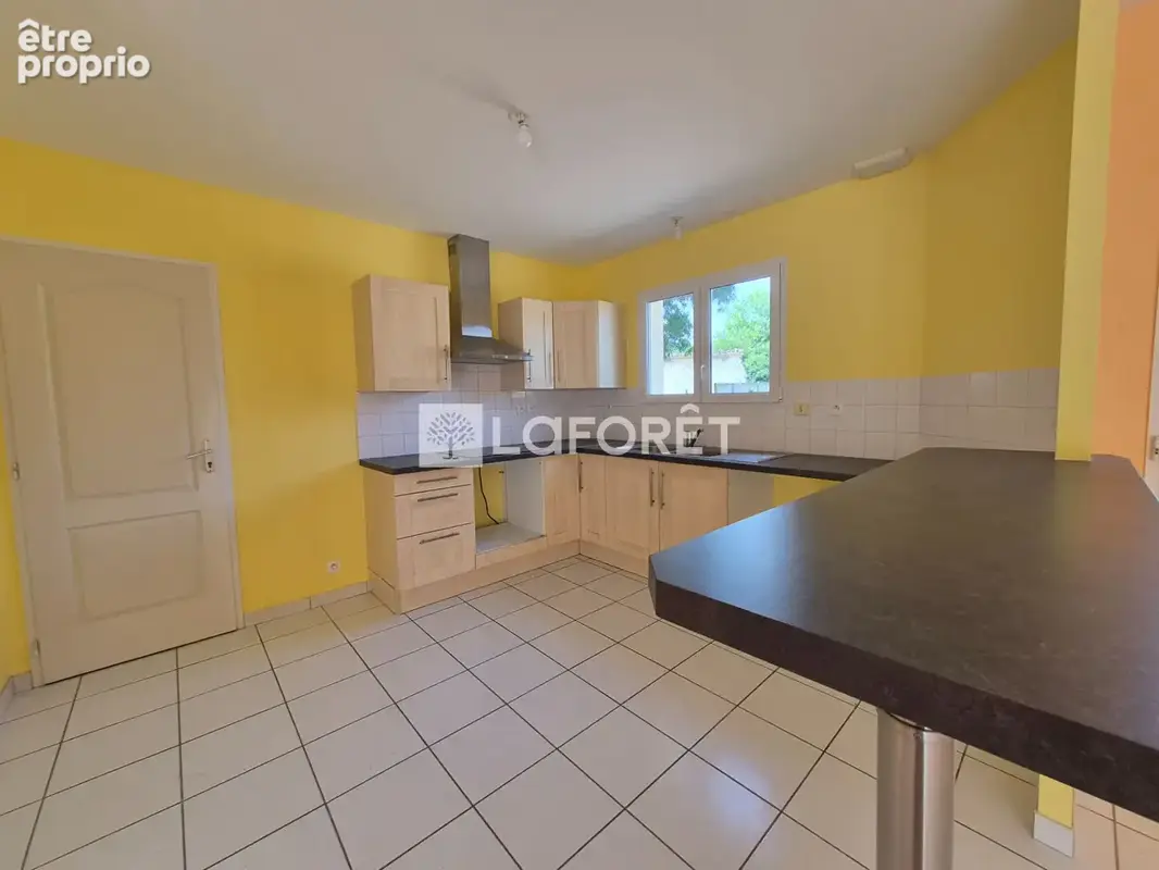 Maison  plain pied, 3 chambres, jardin et garage - photo 5