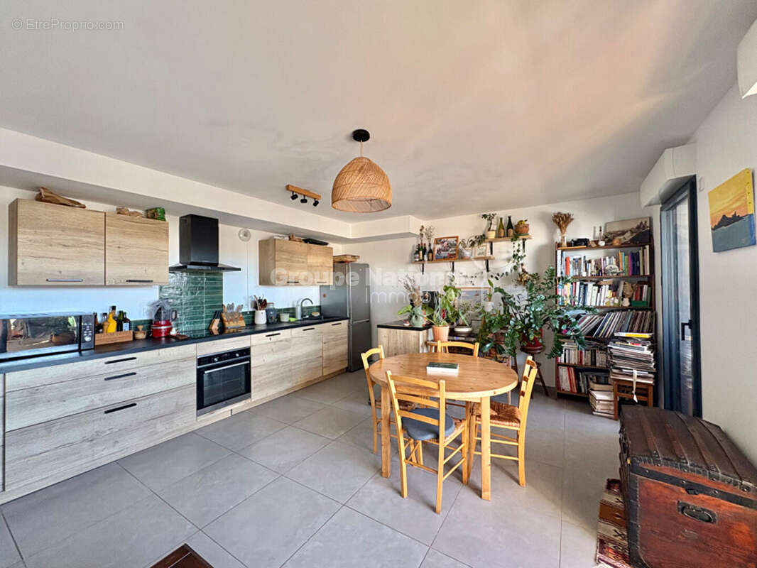 Appartement à MARSEILLE-2E