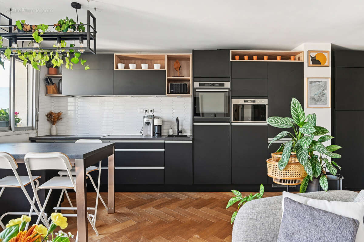 Appartement à PARIS-18E