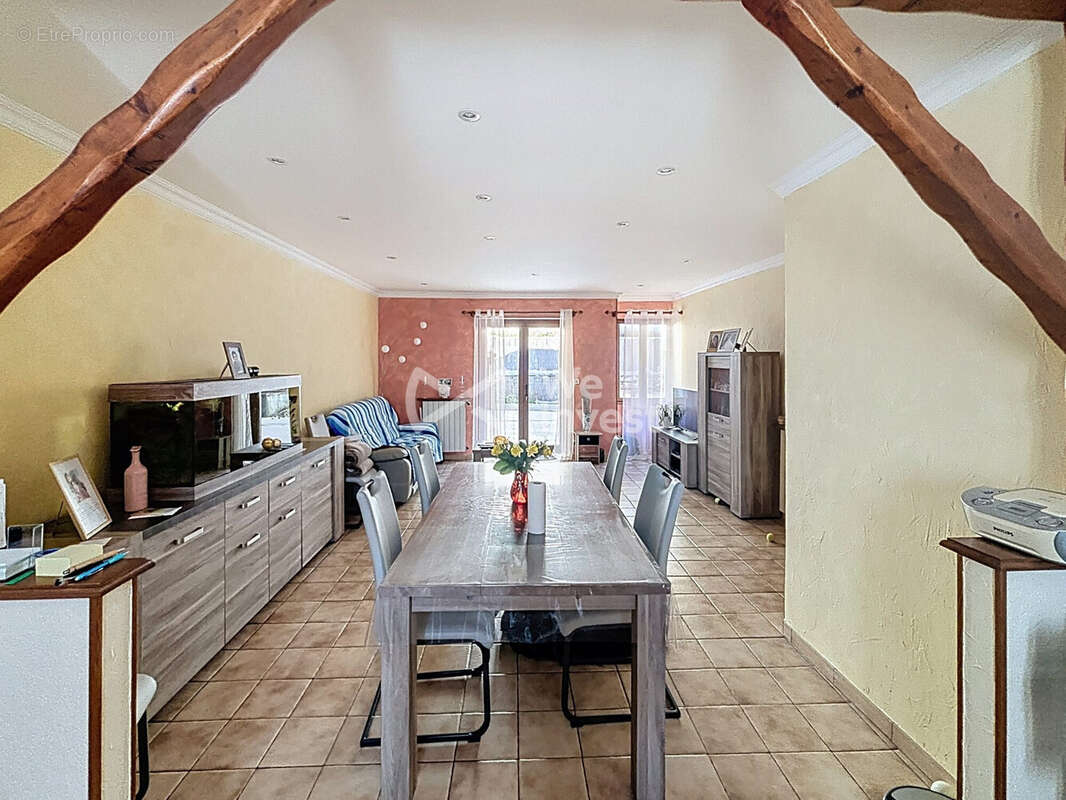Maison à LANCRANS