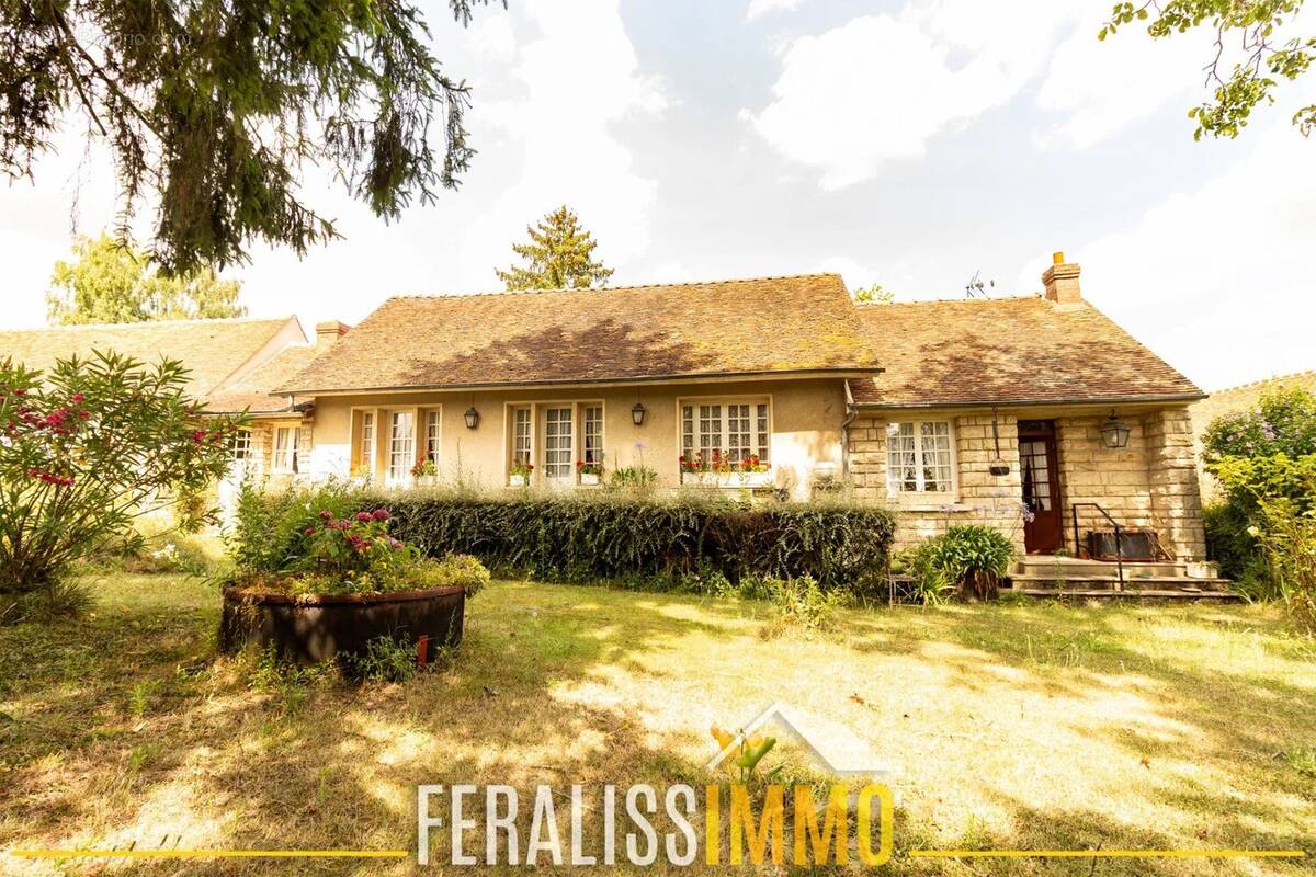 Maison à LE PERCHAY