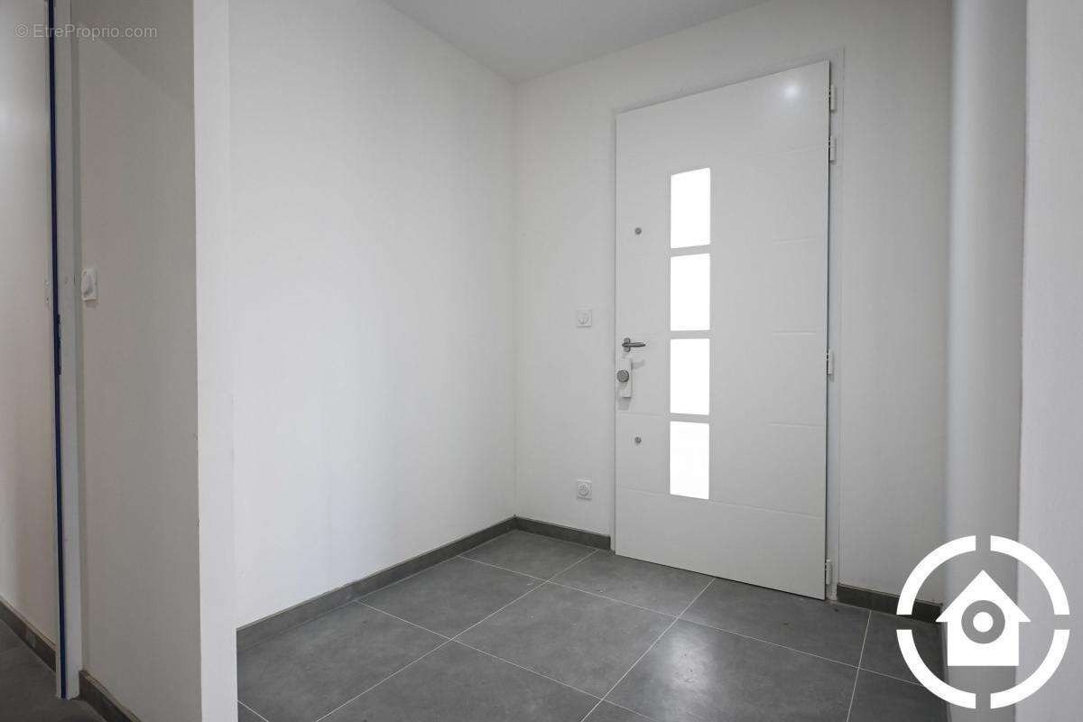 Maison de plain-pied construite en 2024 - photo 3