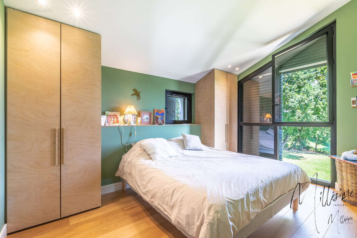 Maison 224 m² à Arbonne  - photo 9