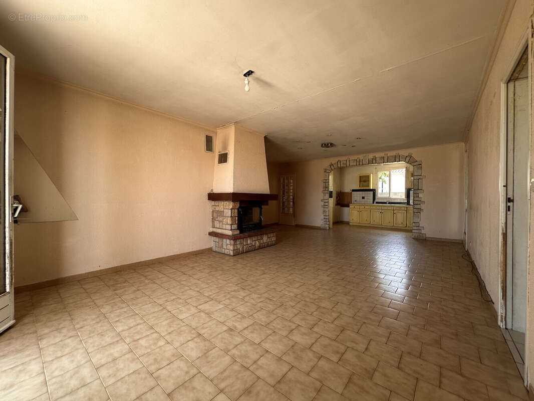 Charmante villa de type 5 - en plain pied - montady - photo 10