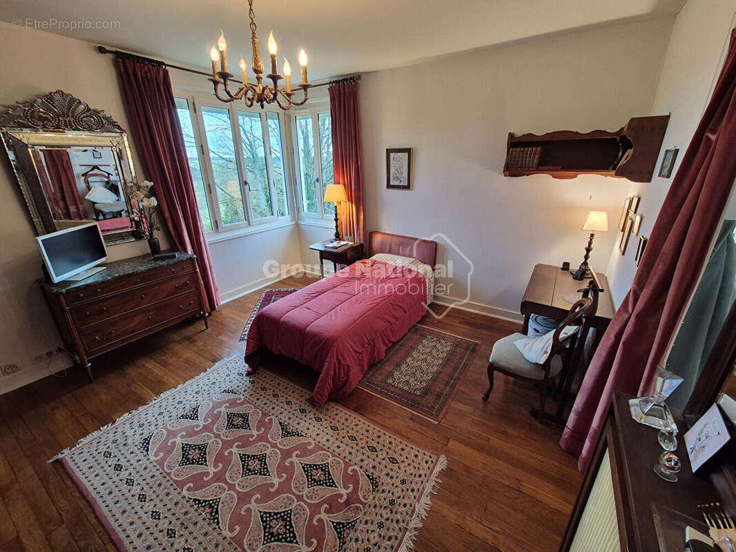 Maison à GRISY-LES-PLATRES