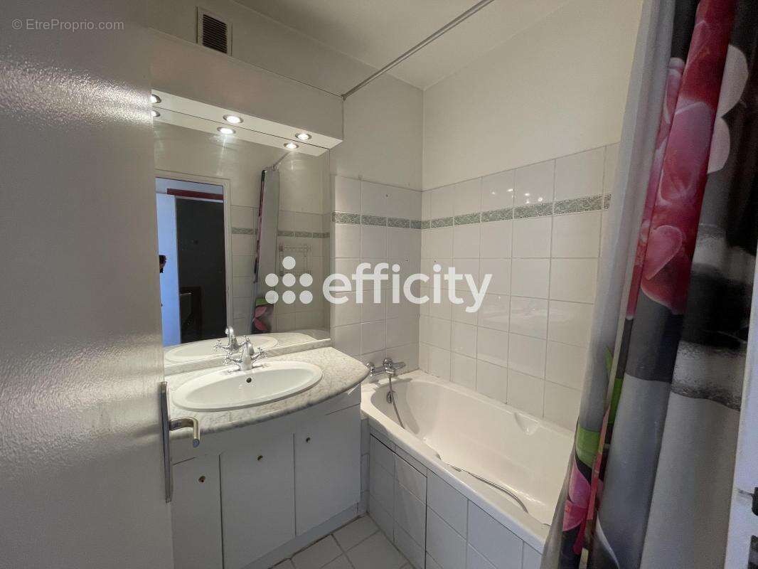 Appartement à PONTAULT-COMBAULT