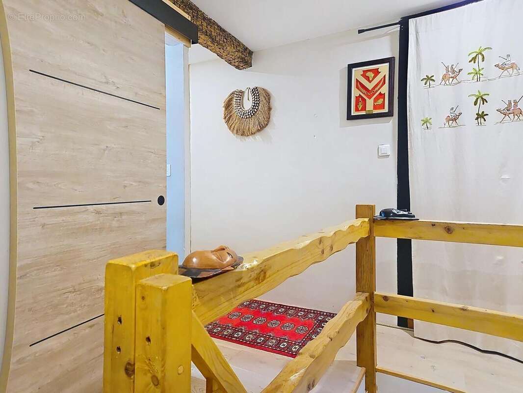 Maison 100 m² à Villeneuve-La-Comptal  - photo 6