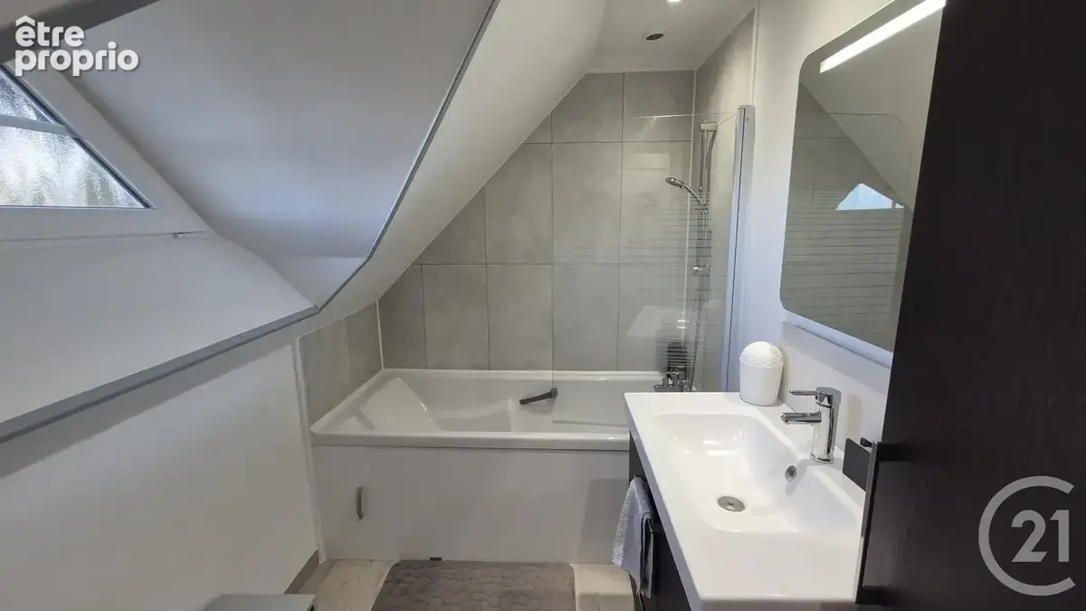Maison 5 pièces 109 m² à vendre à Gisors (27140) - photo 8