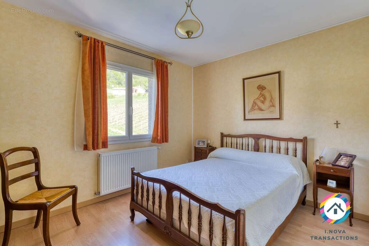 Maison à QUINCIE-EN-BEAUJOLAIS