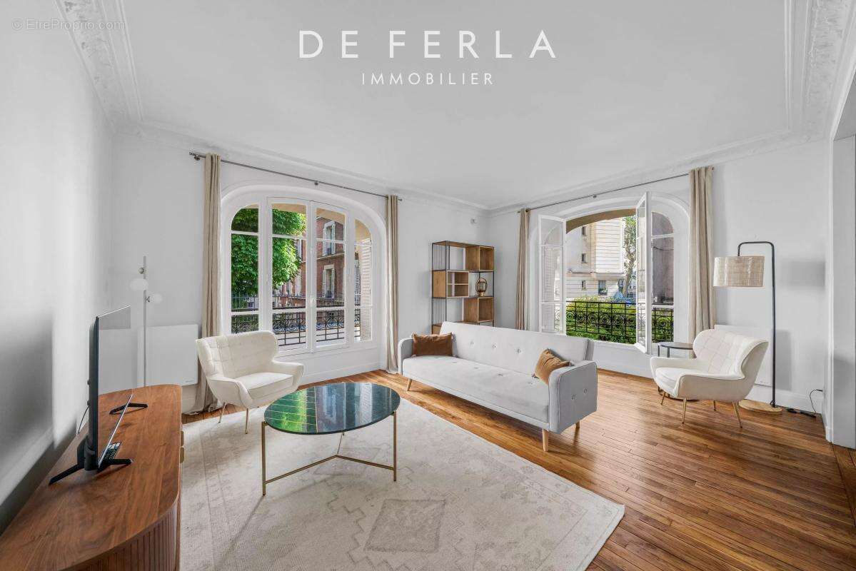 Appartement à PARIS-7E
