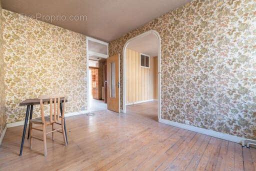 Appartement à CRAPONNE-SUR-ARZON