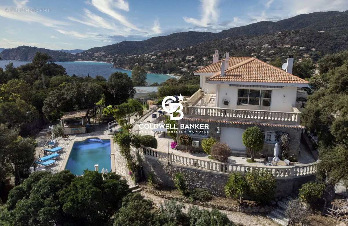 Maison à RAYOL-CANADEL-SUR-MER