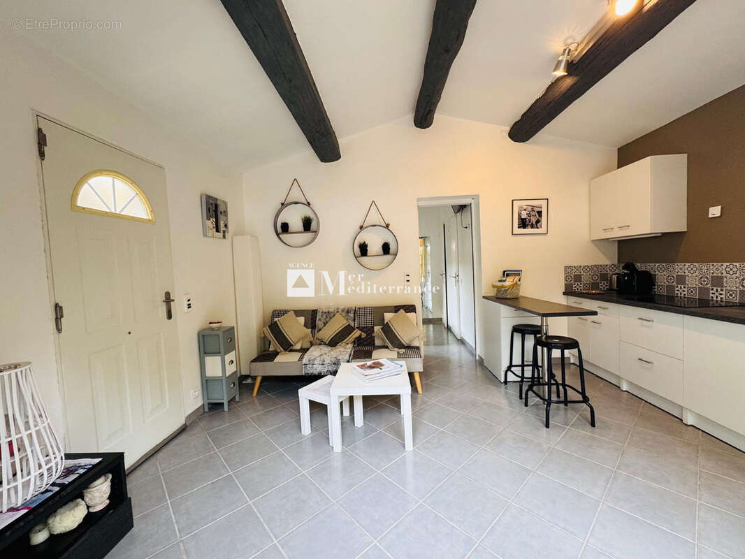 Maison à GASSIN