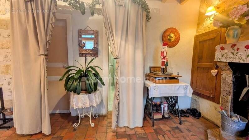 Maison à PERVENCHERES