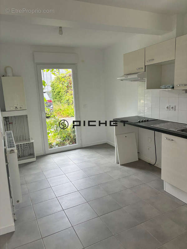 Maison à MONTLOUIS-SUR-LOIRE