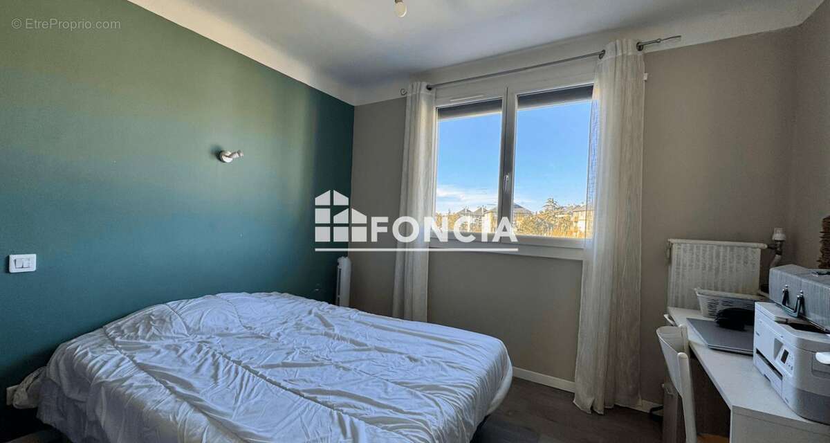 Maison à ONET-LE-CHATEAU