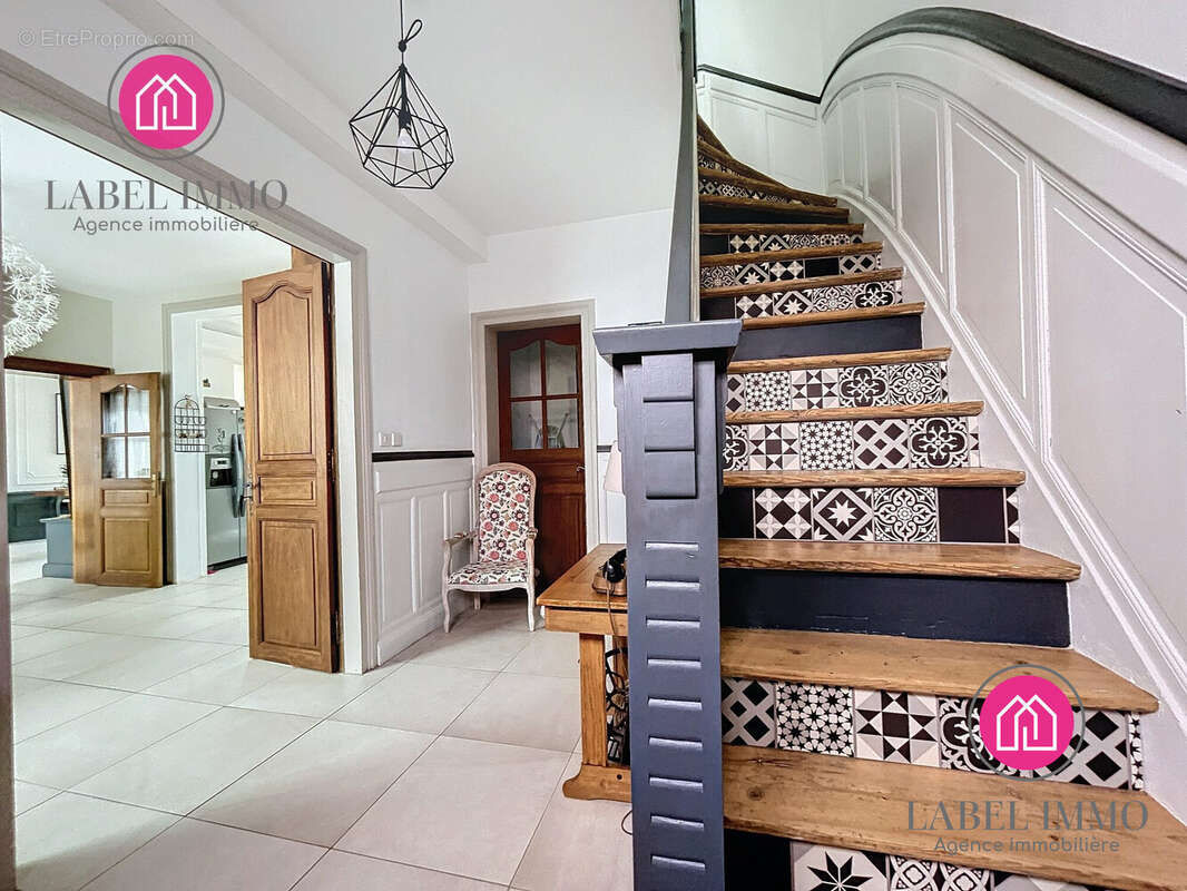 Maison à VIEUX-CONDE