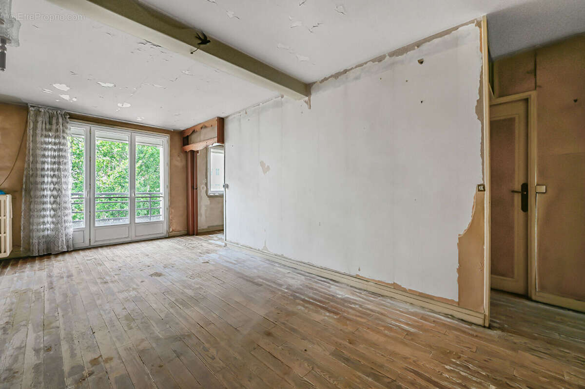 Appartement à ISSY-LES-MOULINEAUX