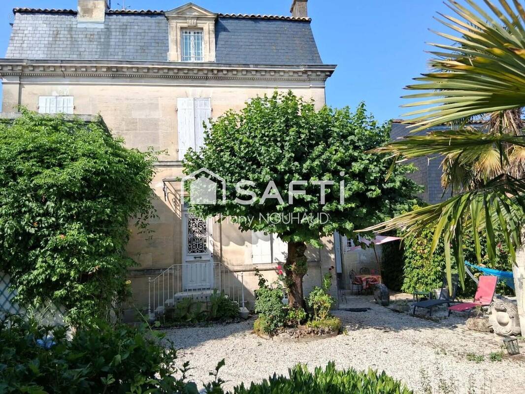 Photo 1 - Maison à COGNAC