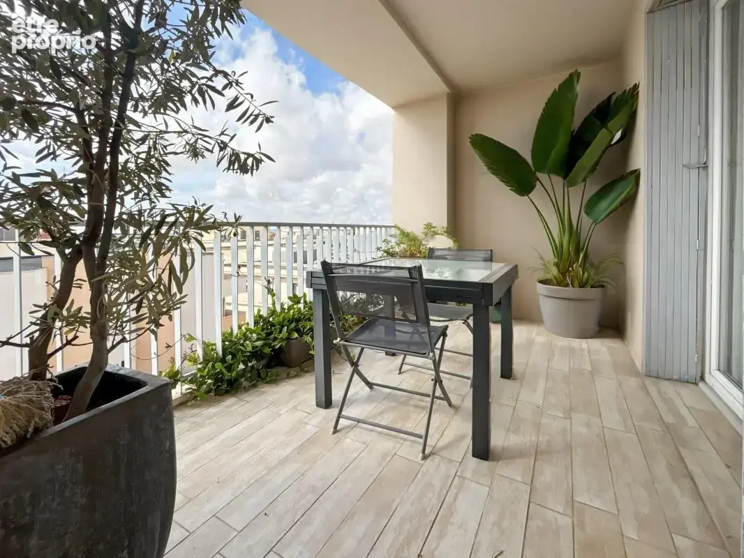 Dernier étage - Terrasse & balcon - Vue dégagée - photo 3