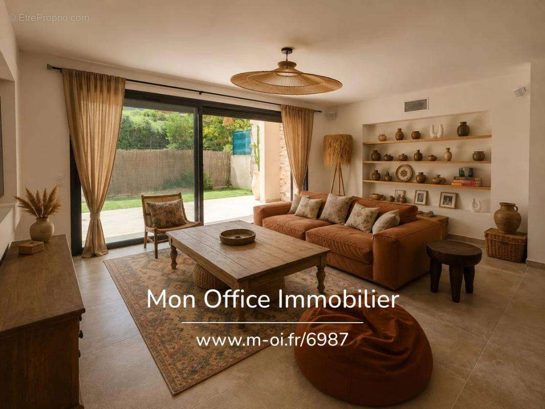 Référence : 6987-les - maison de village rénovée à cogolin - photo 3