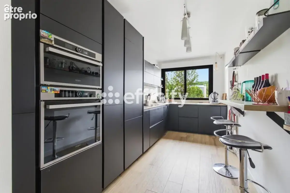 Maison 151 m² à La Celle-Saint-Cloud  - photo 6