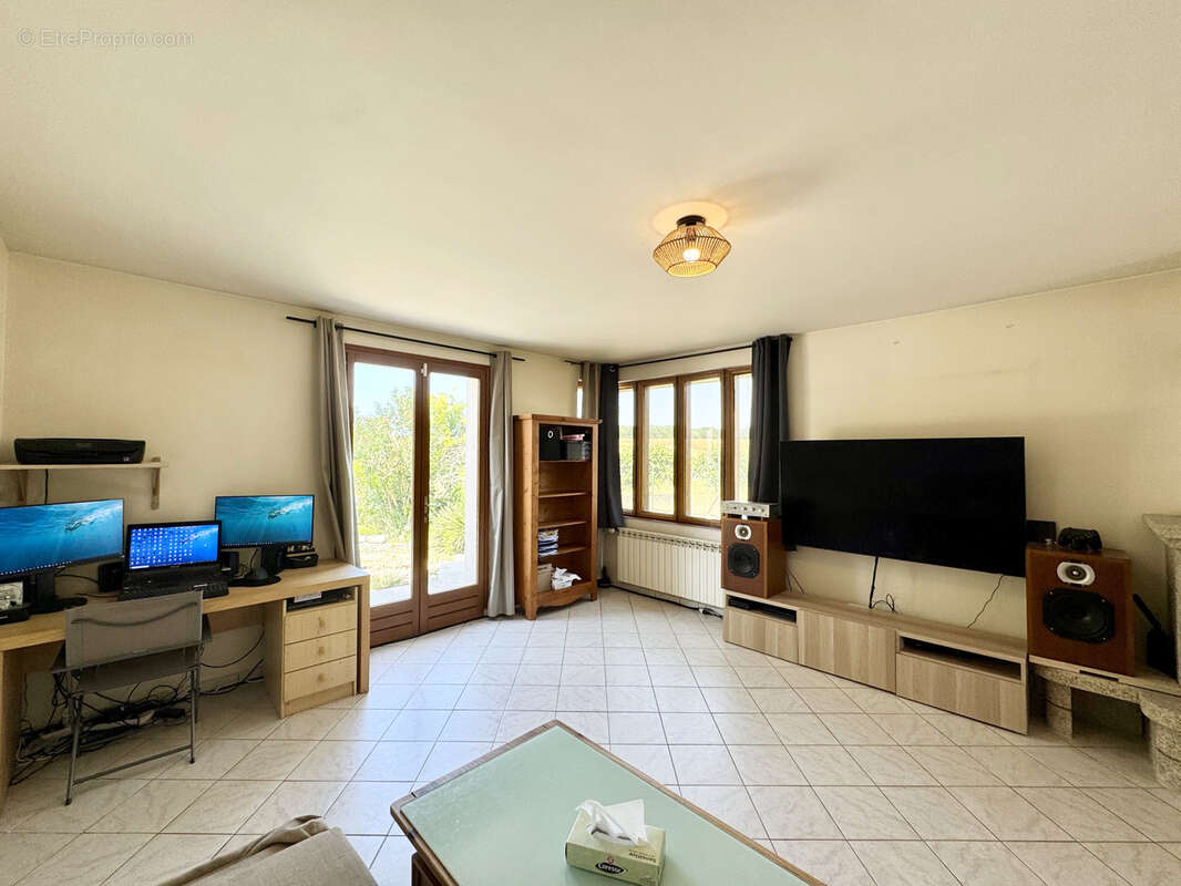 Maison à COULOMMIERS