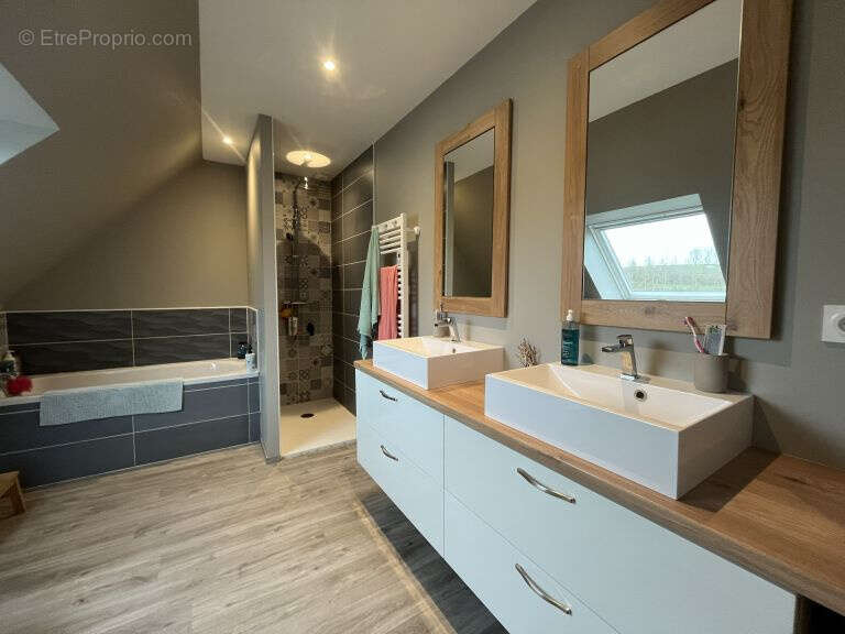 Maison à BUIRE-AU-BOIS